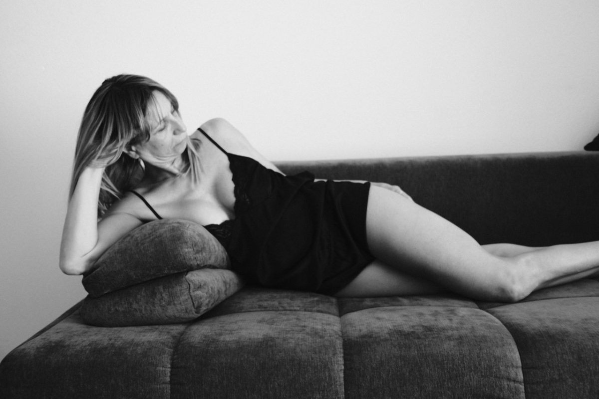 Galerie exclusive de Cris Blas, escort de luxe et accompagnatrice premium. Photos et vidéos chaudes où je montre tout sans filtres. Pute mature pansexuelle experte en plaisir réel. Zurich, Madrid et plus. Réservez votre rendez-vous privé maintenant.